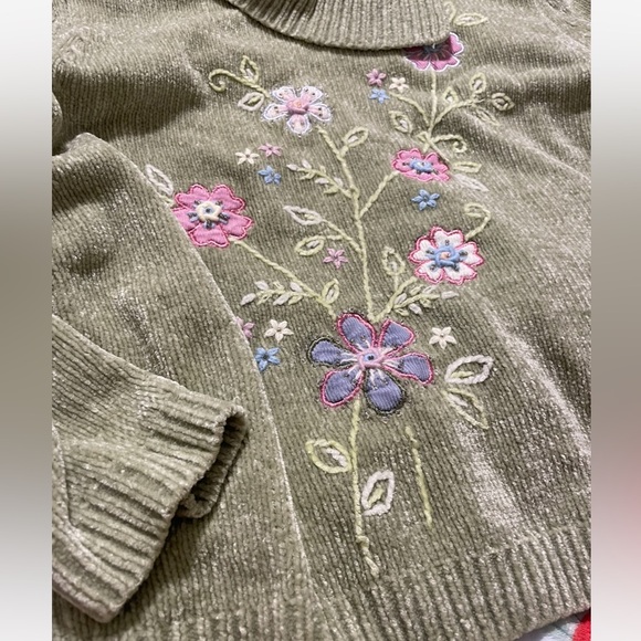 Vintage Floral Embroidered Grandma Cowl Neck Sweater - Picture 3 of 4